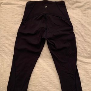 Lululemon crop leggings size 4